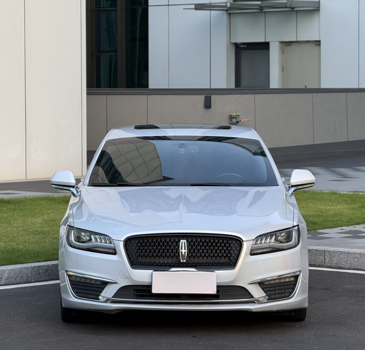 MKZ 2020 2.0T Exclusive photo 4