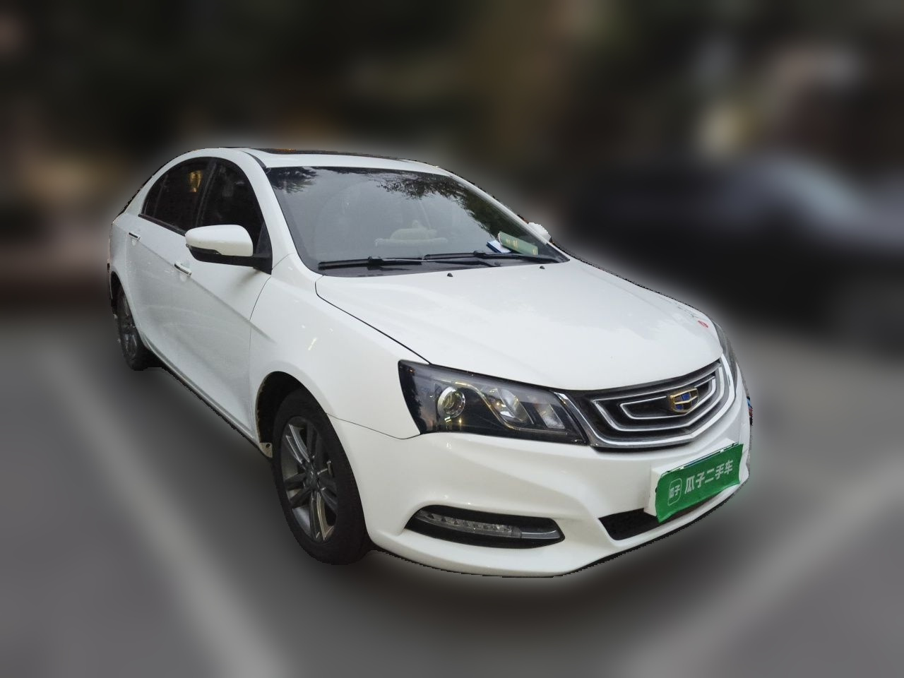 Emgrand 2017 Sedan 1.5L CVT photo 3