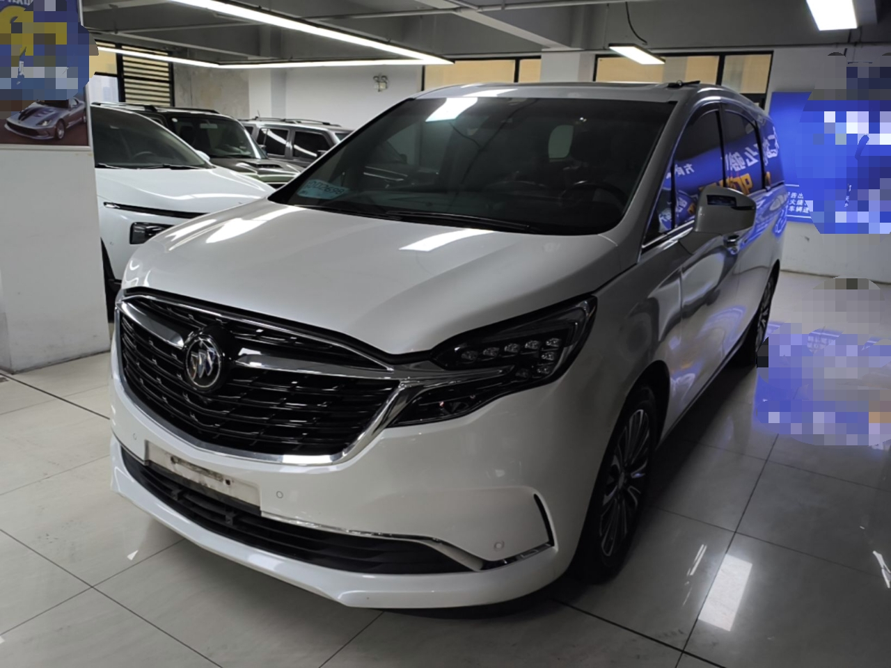 GL8 2022 ES 653T Luxury