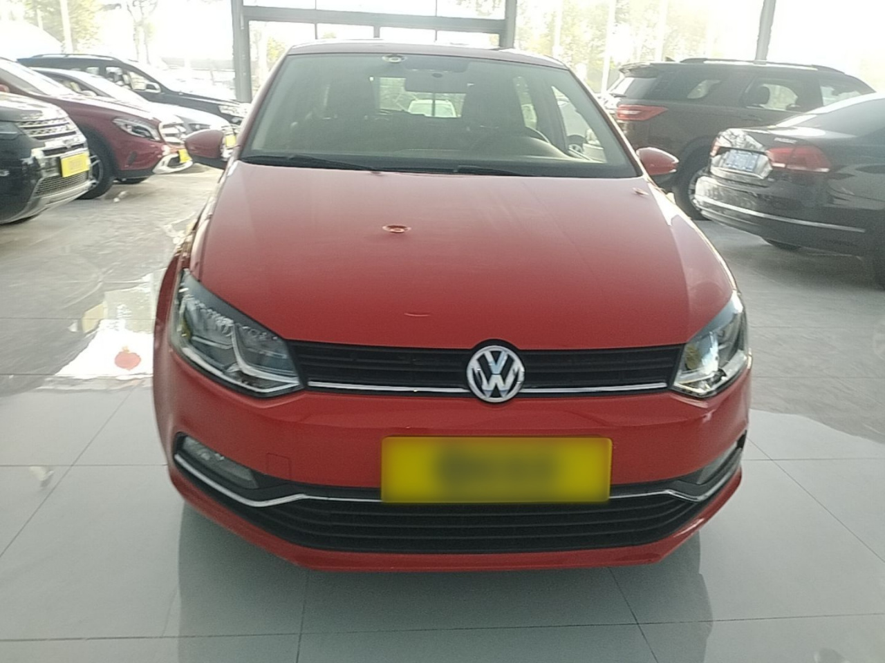 Polo 2016 1.6L AT Comfort photo 2