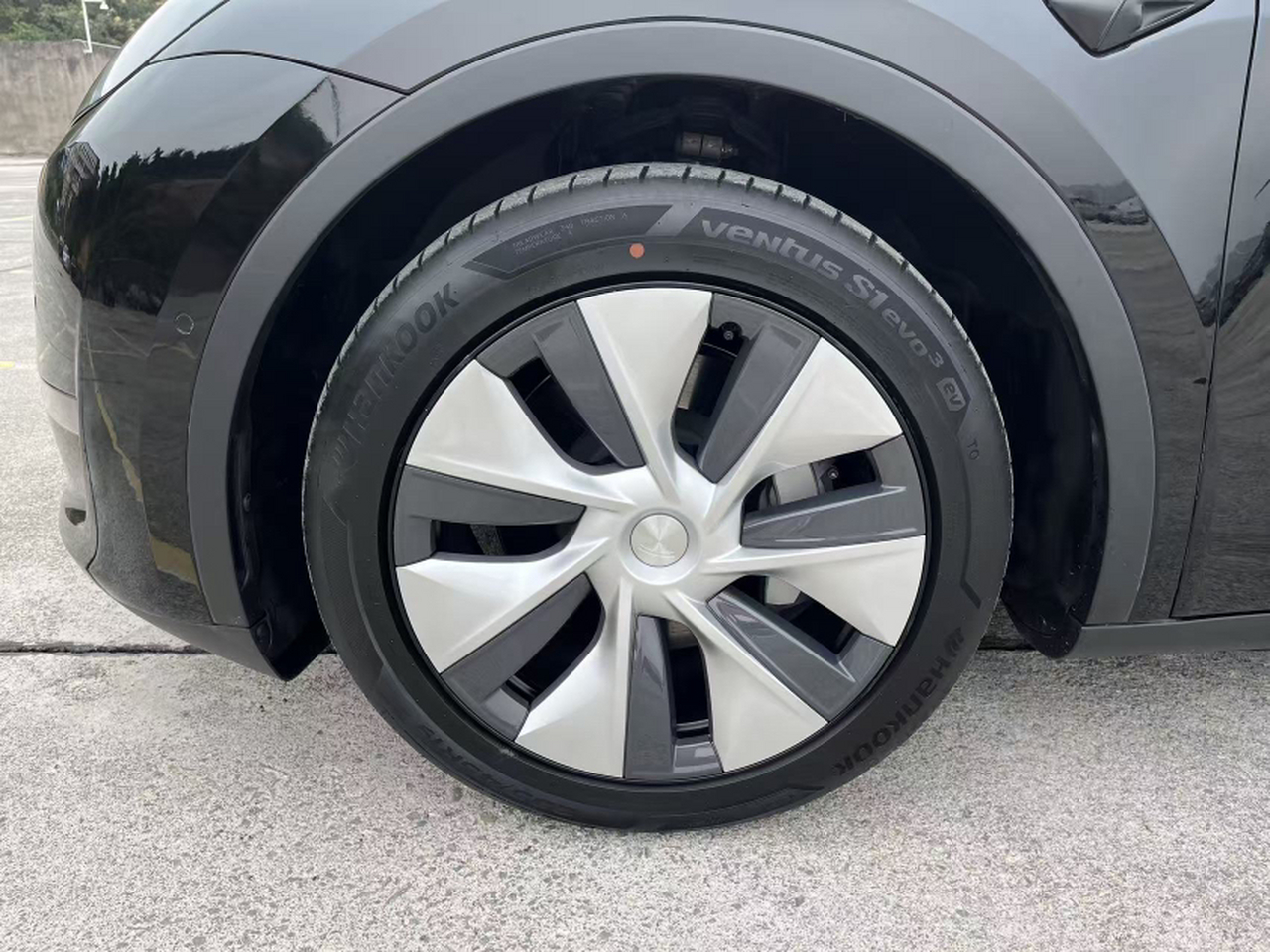 Model Y 2021 Long Range AWD photo 2