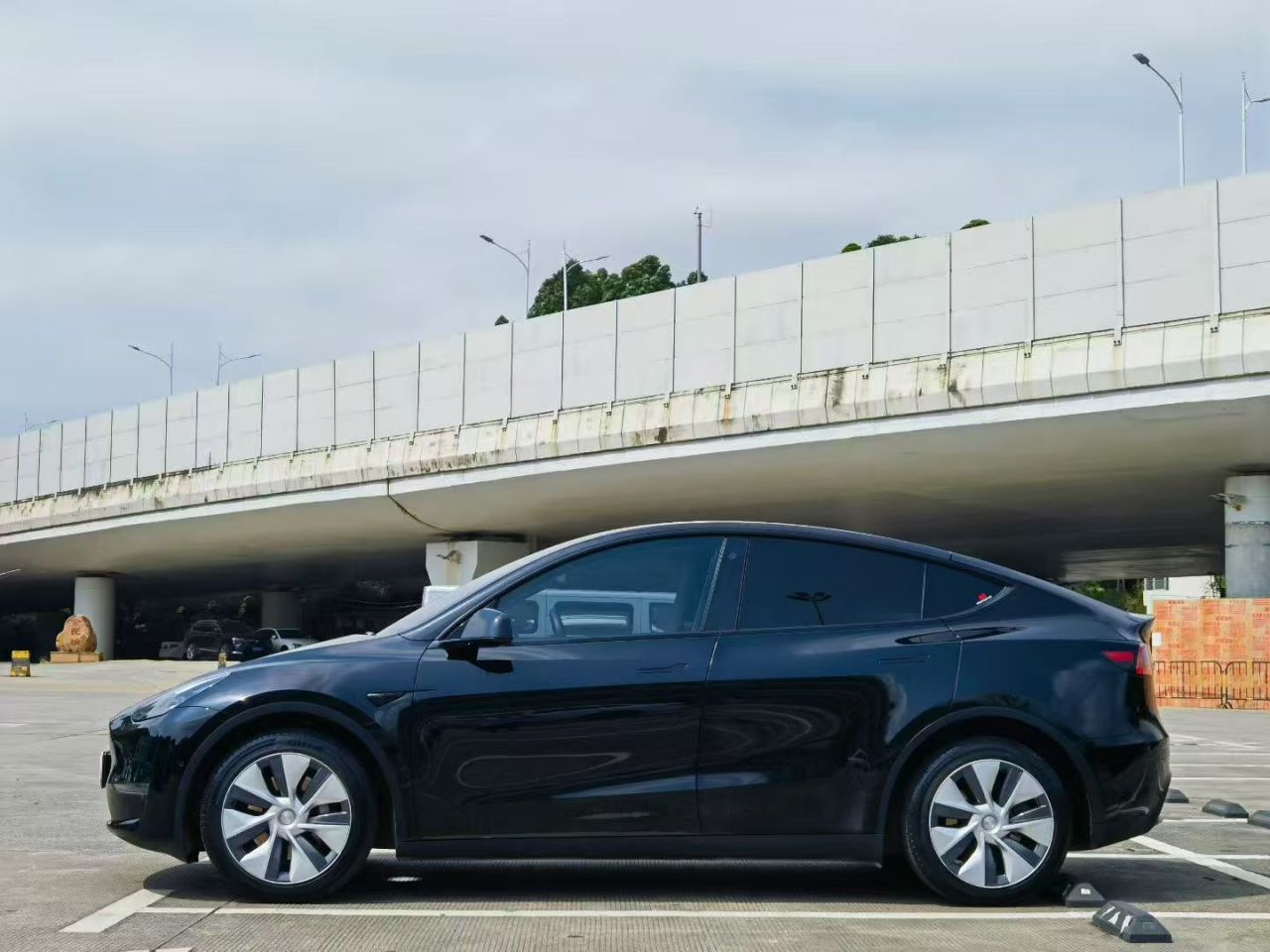 Model Y 2022 Long Range AWD photo 4