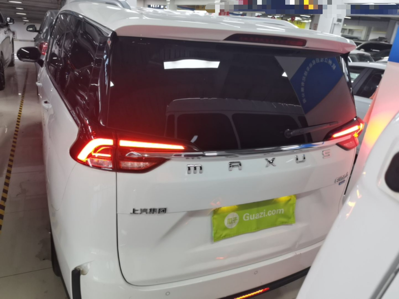 MAXUS EUNIQ 5 2020 1.3T PLUG IN Luxury photo 3