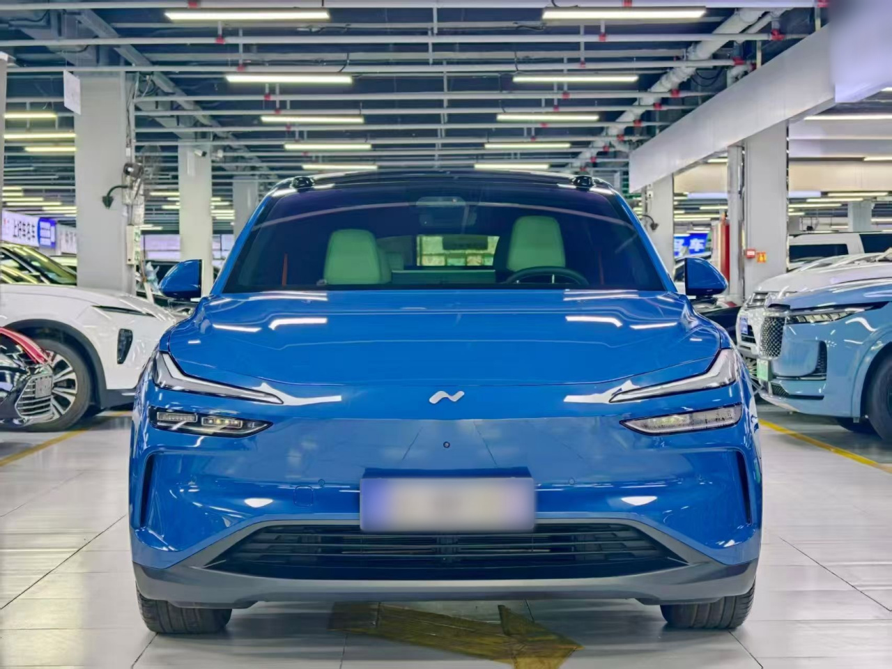 L60 2024 60kWh AWD photo 2