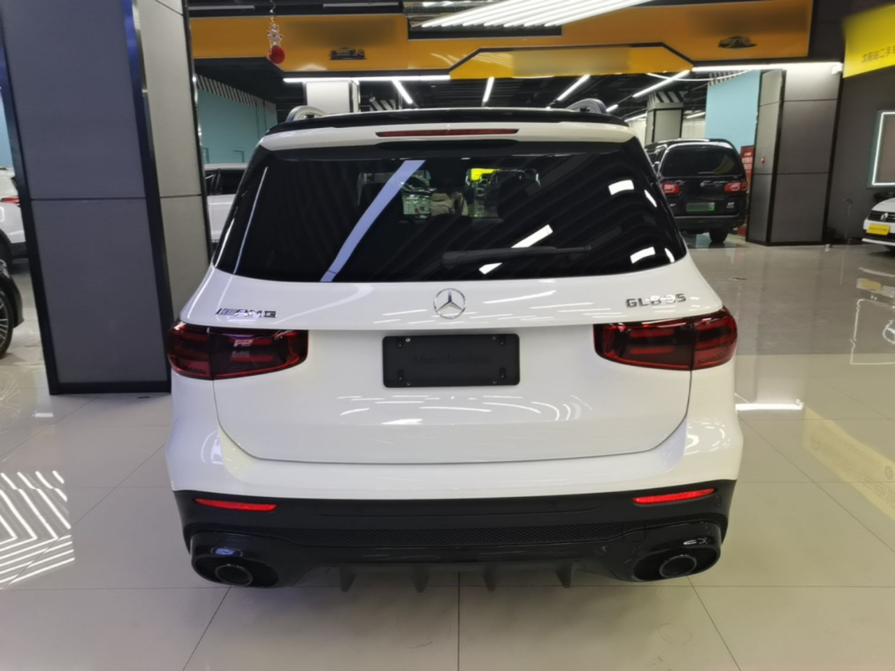 GLB AMG 2024 AMG GLB 35 4MATIC photo 5