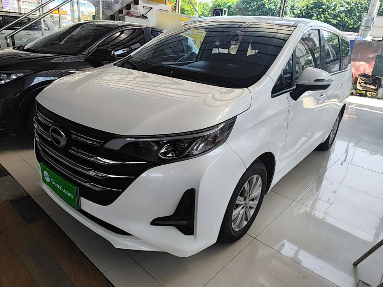 GAC Trumpchi M6 2021 270T DCT Luxury 7-Seater