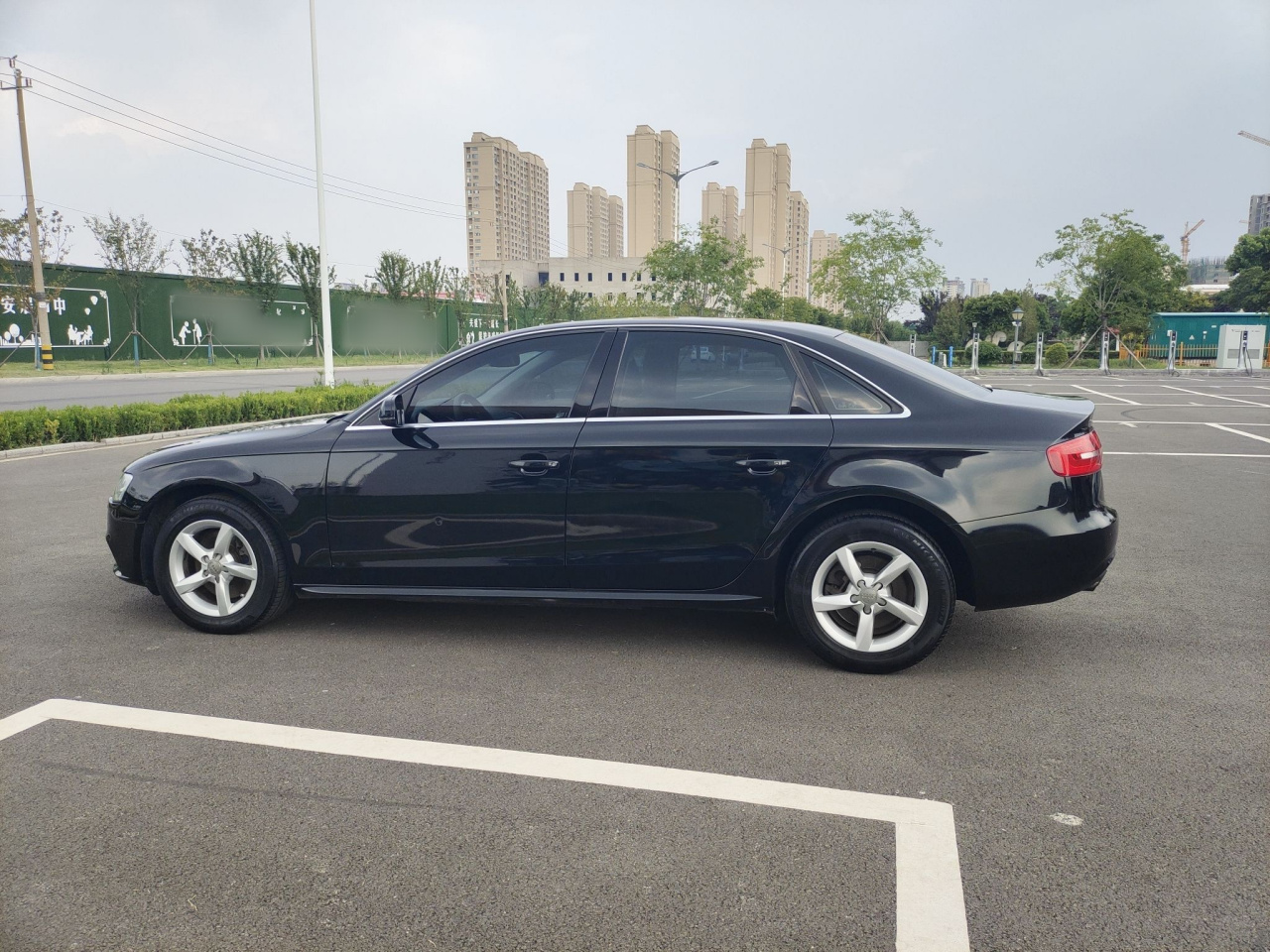 A4L 2013 35 TFSI AT Standard photo 4
