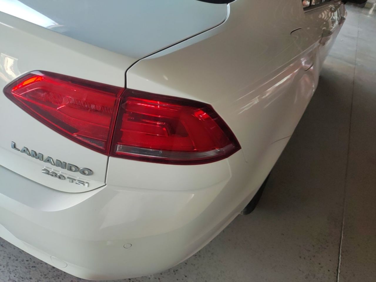 Lamando 2018 230TSI DSG photo 2