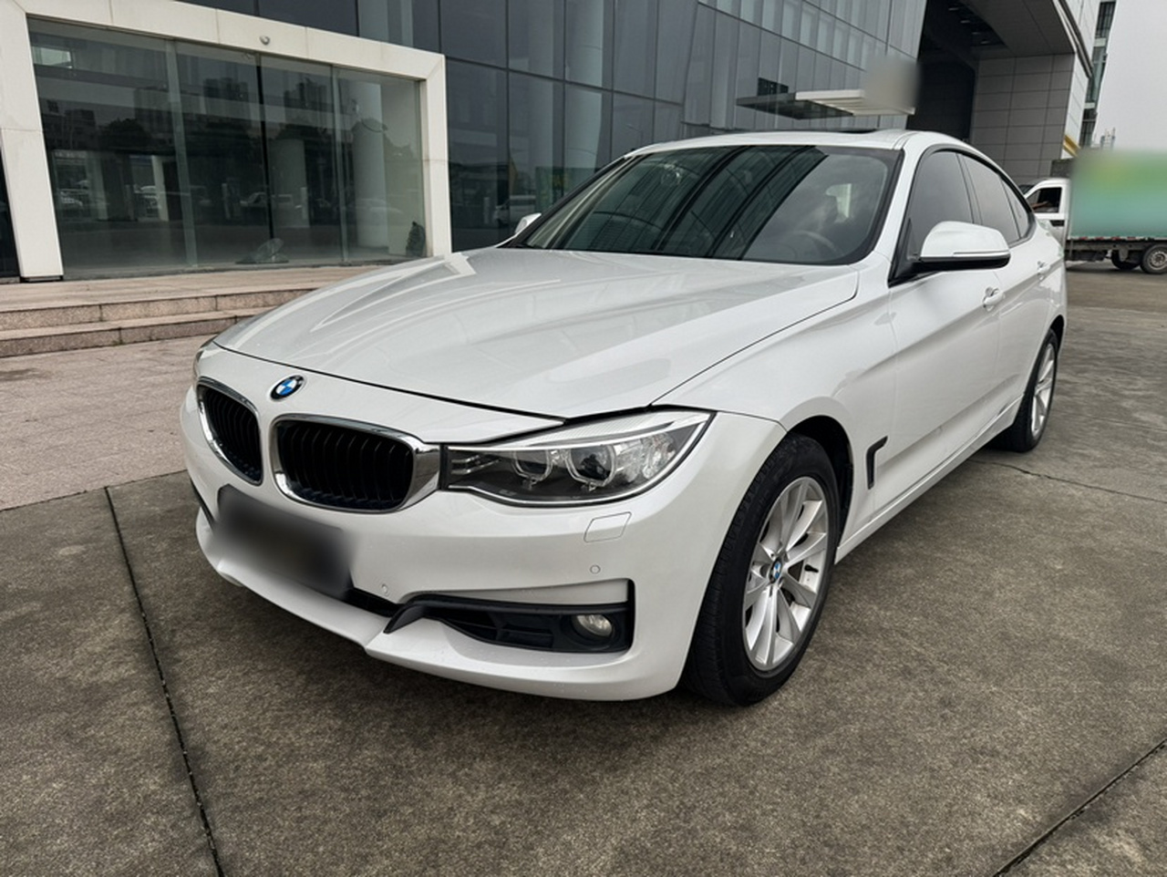 3 SeriesGT 2014 320i Leading
