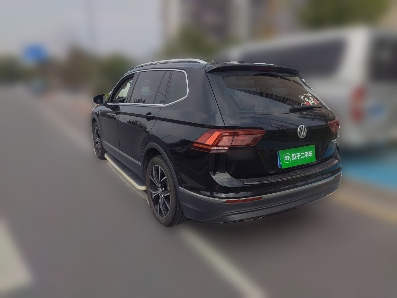 Tiguan L 2018 330TSI AT RWD Luxury photo 4