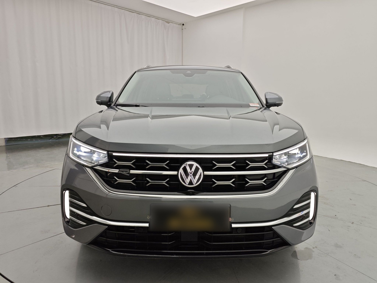Tayron 2023 380TSI AWD R-Line photo 2
