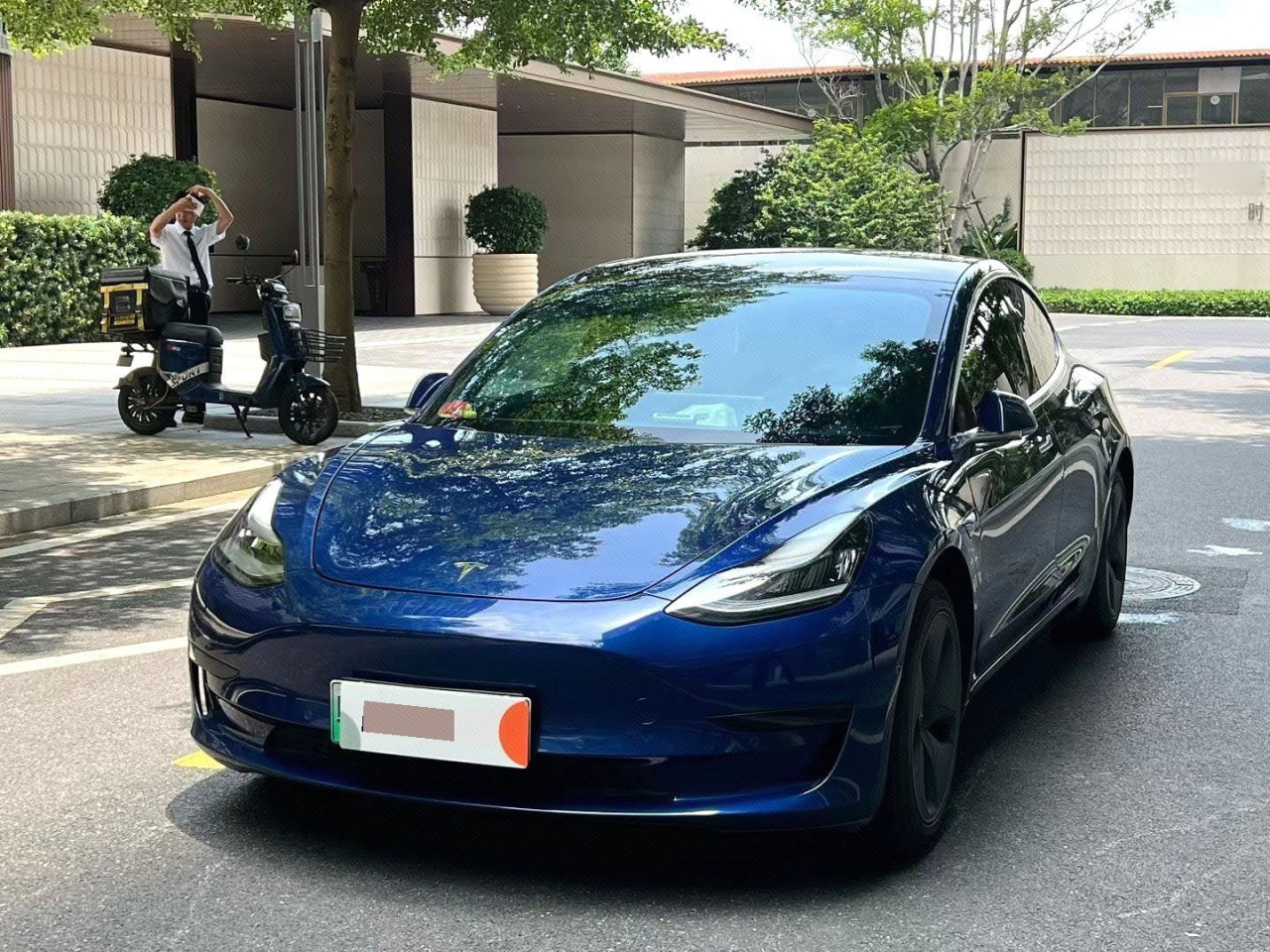 Model 3 2019 Standard Range RWD Upgraded photo 3