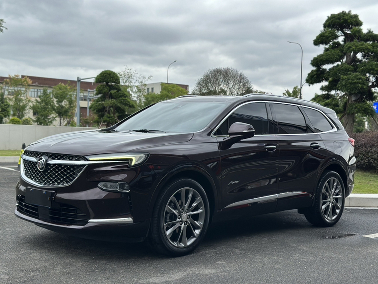 2022 652T AWD Avenir 6-Seater