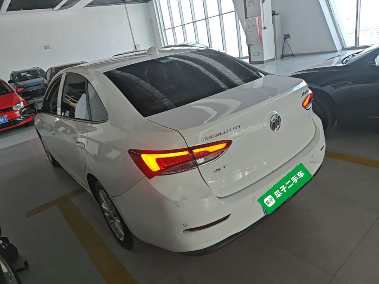 Excelle 2018 15T DCT Elite China V photo 4