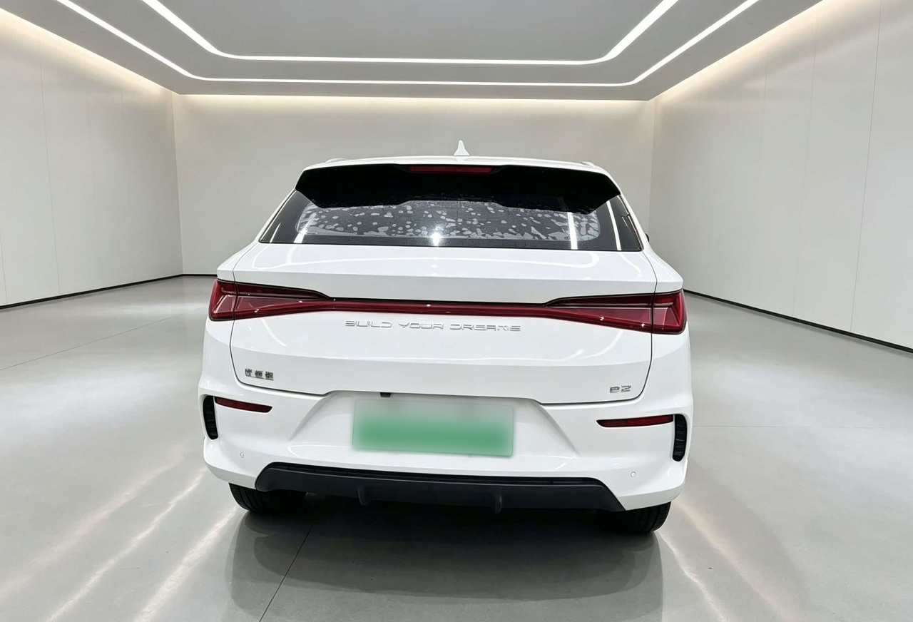 e2 2019 Standard Range Standard photo 4