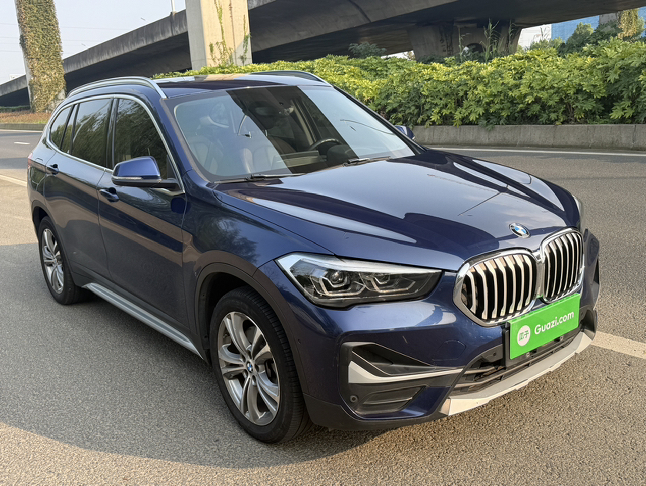 X1 EV 2020 xDrive30Le Exclusive photo 2