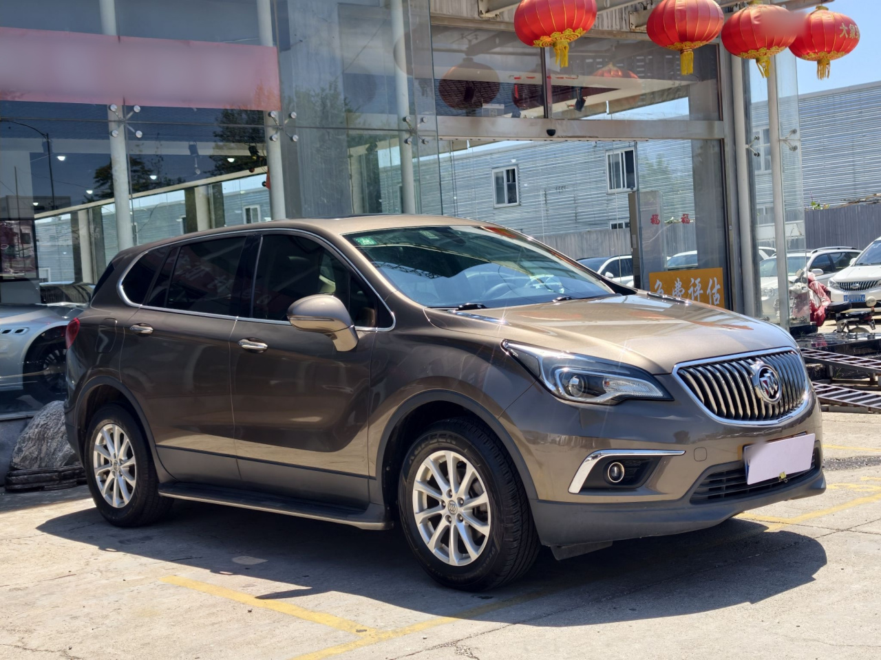 Envision 2016 20T RWD Leading photo 3