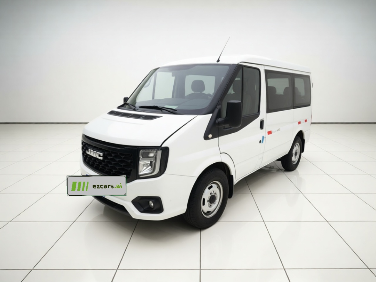 2023 2.0T AT Short Wheelbase 6-Seater