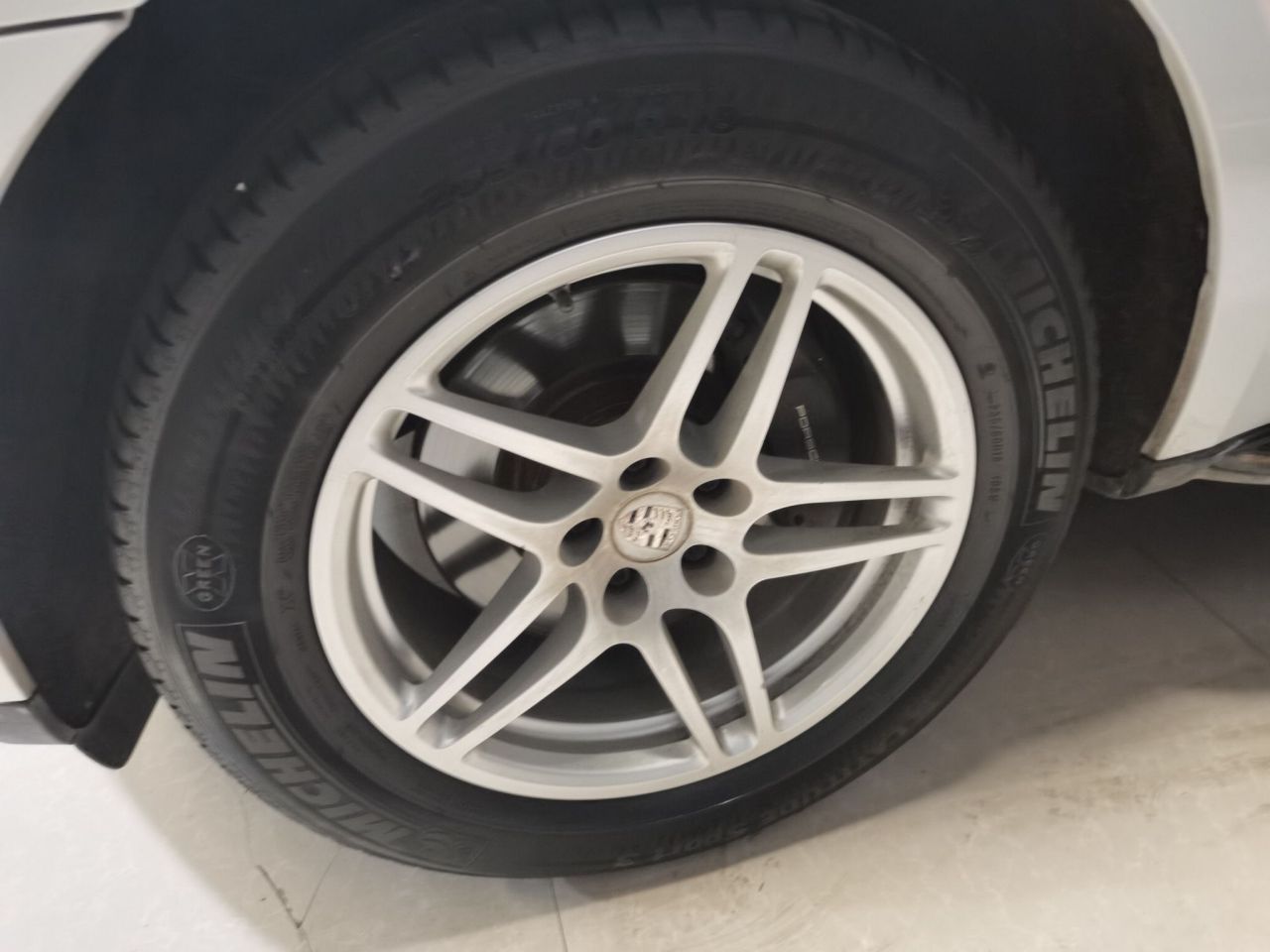 2016 Macan 2.0T photo 2