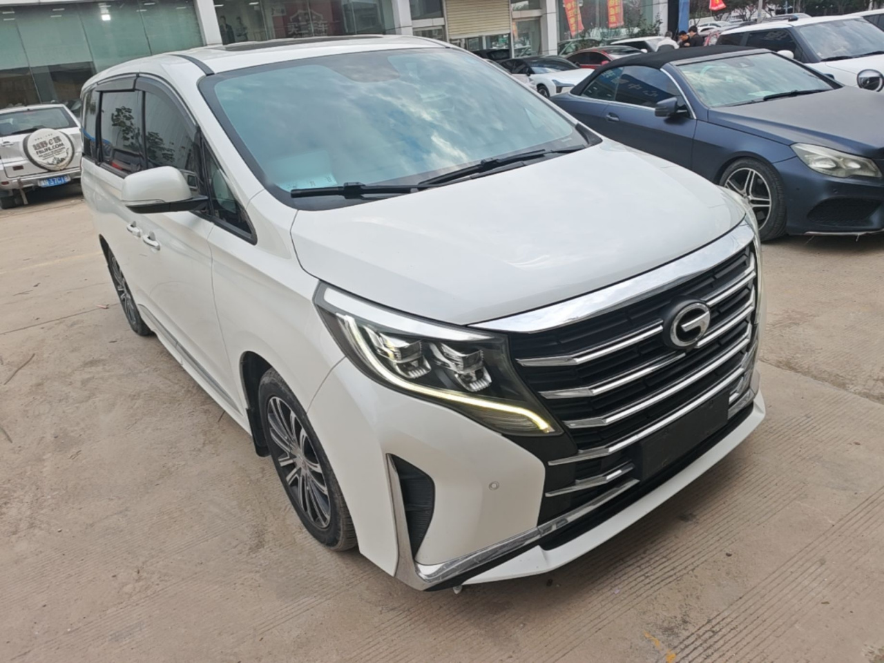 GAC Trumpchi M8 2021 Leading Series 390T Premium photo 3