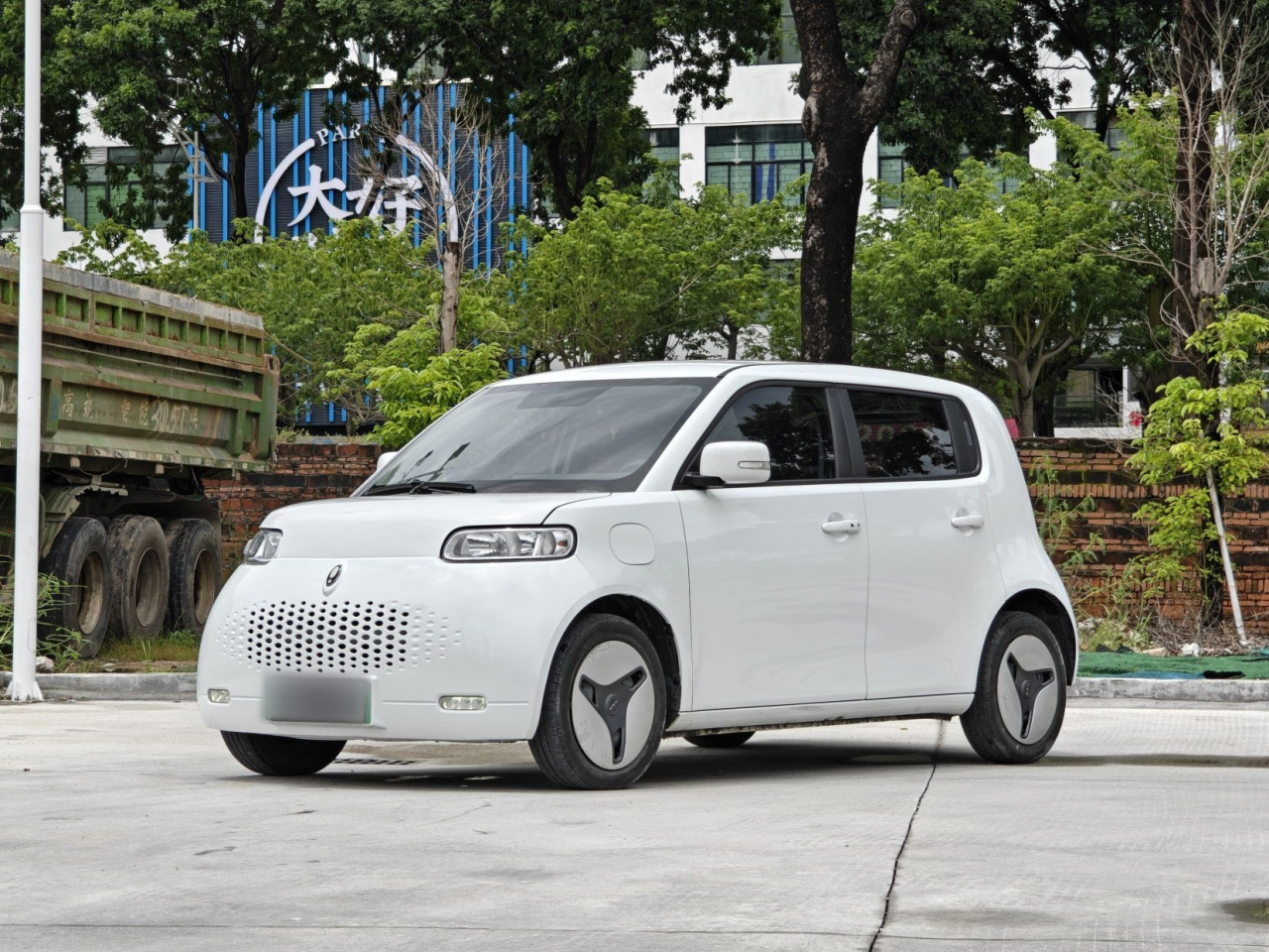 2022 Upgraded 305km NCM
