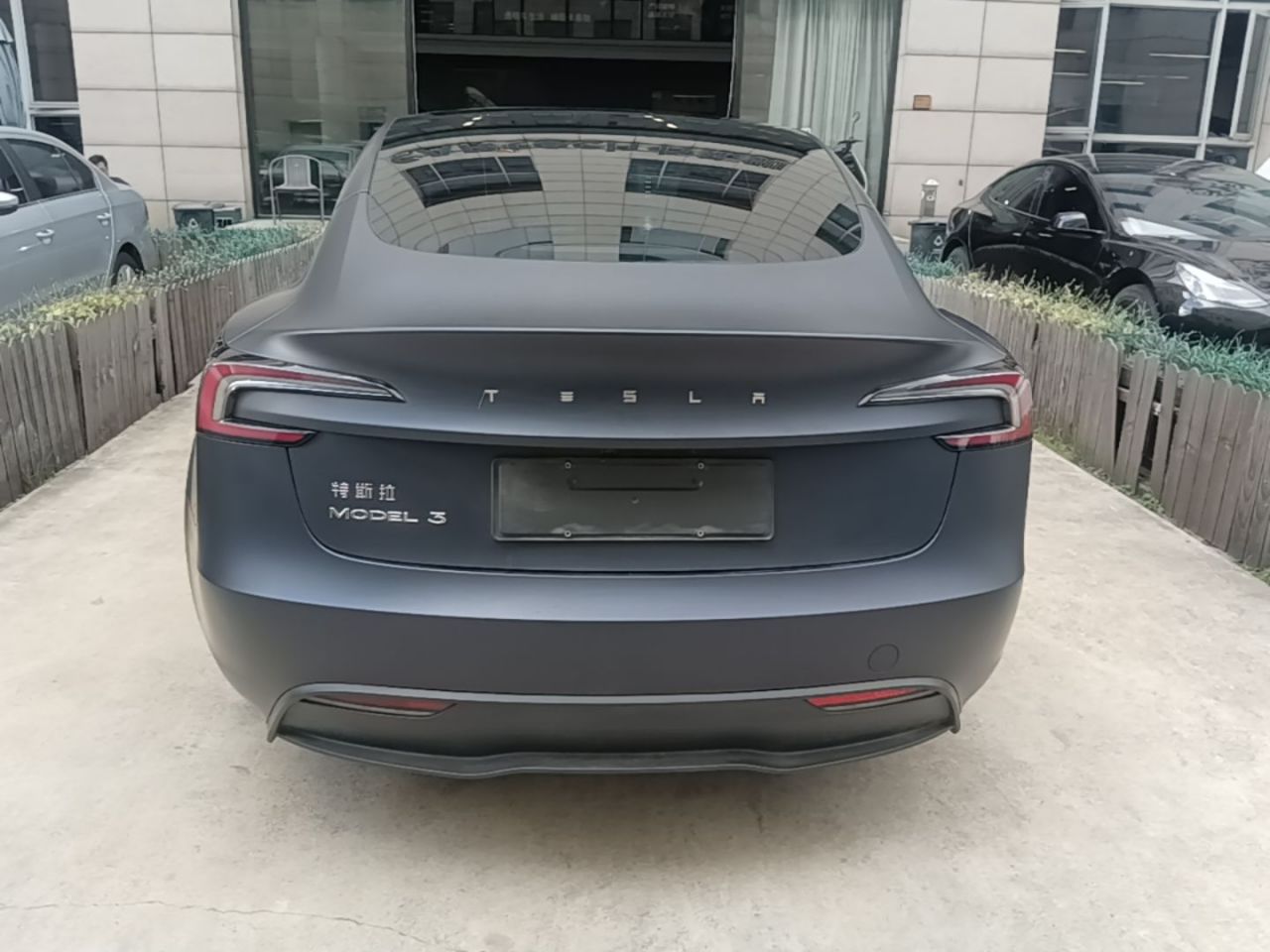 Model 3 2023 RWD photo 5