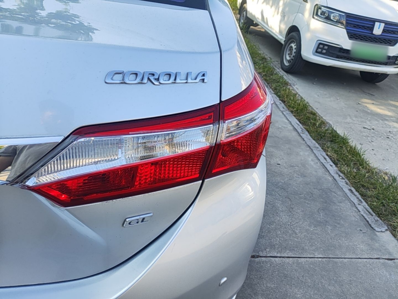 Corolla 2014 1.6L CVT GL photo 2