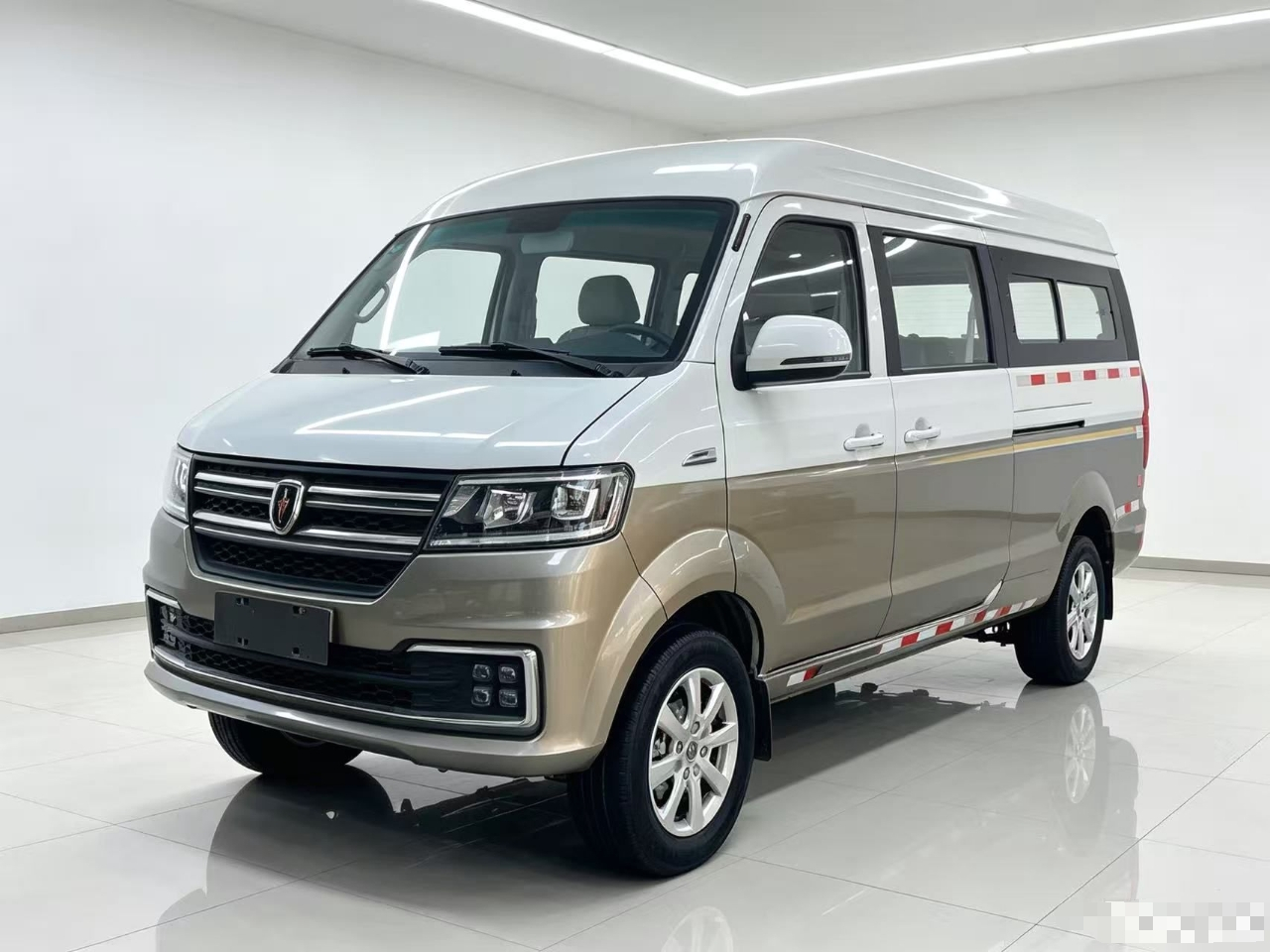 Jinbei Hiace S 2023 1.5L Bus 5/6/7-Seater SWC15M