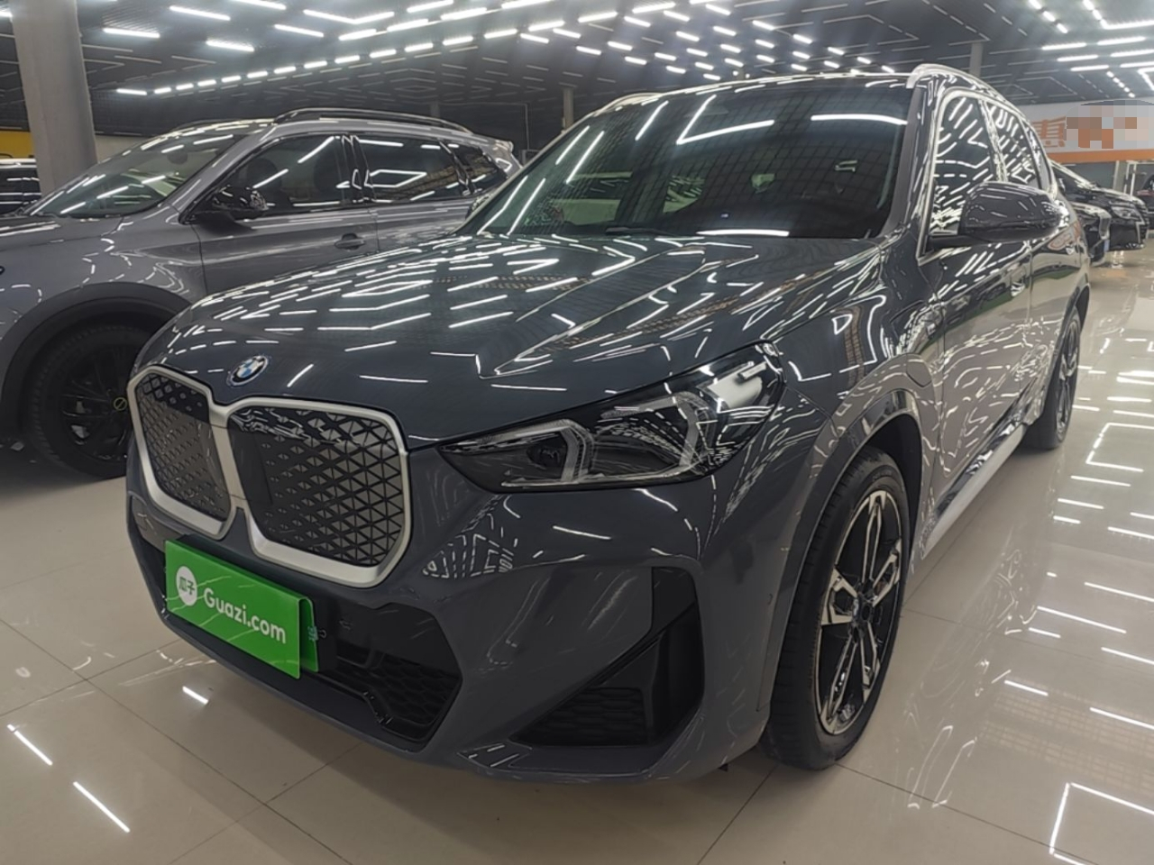 iX1 2023 eDrive25L M Sport Package