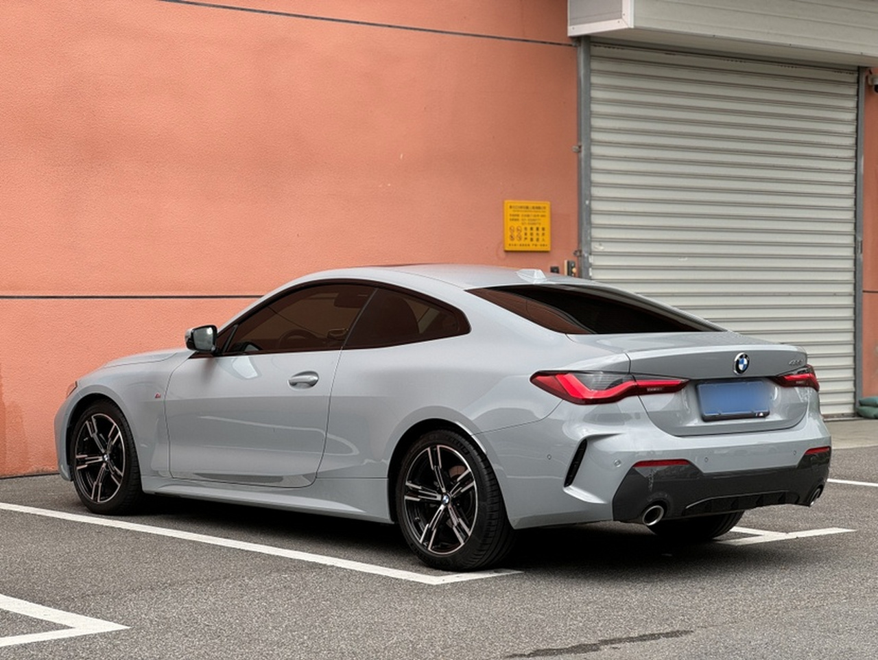 4 Series 2023 425i M Sport Package photo 4