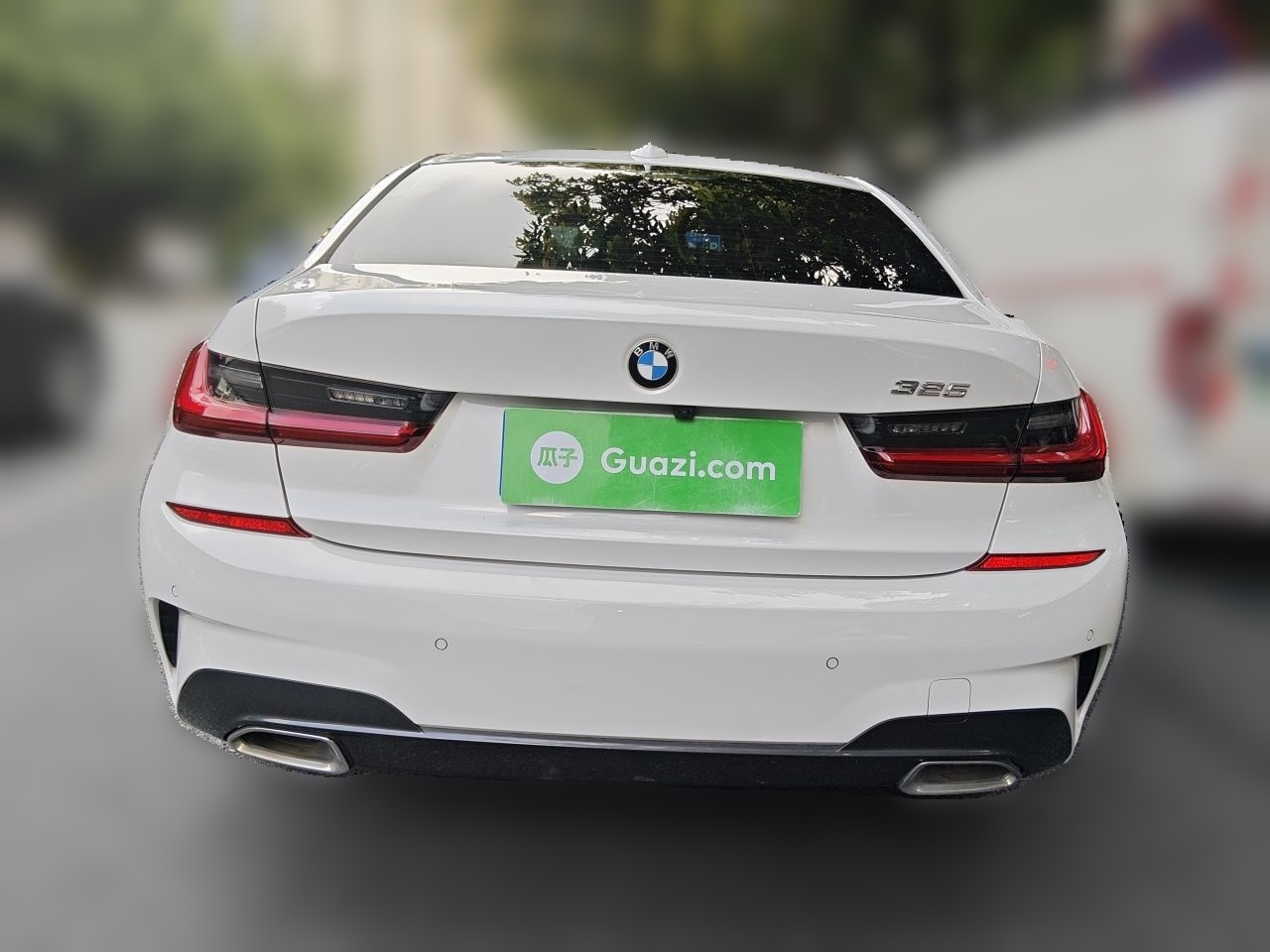 3 Series 2022 325i M Sport Package photo 5