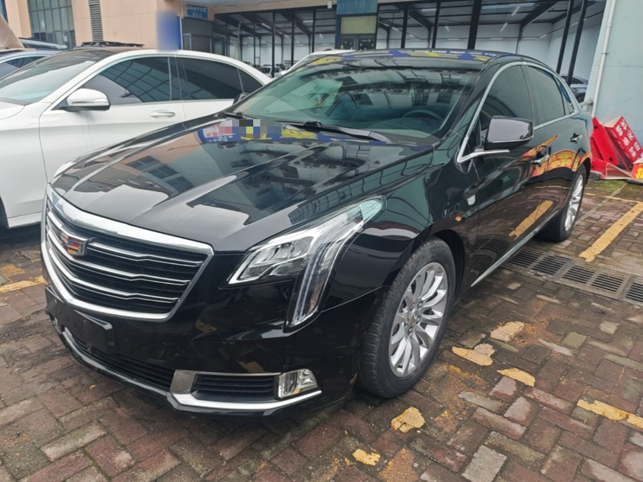 XTS 2018 28T Tech