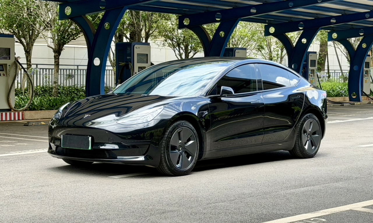 Model 3 2022 RWD