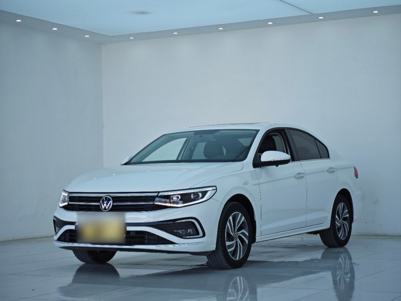 Bora 2023 200TSI DSG