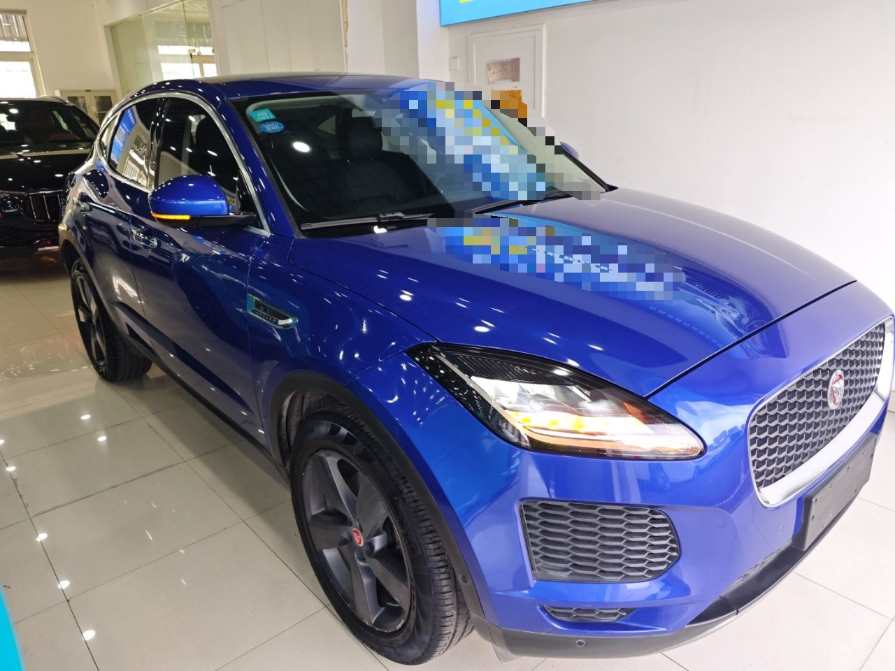 E-PACE 2018 P200 S China V photo 3