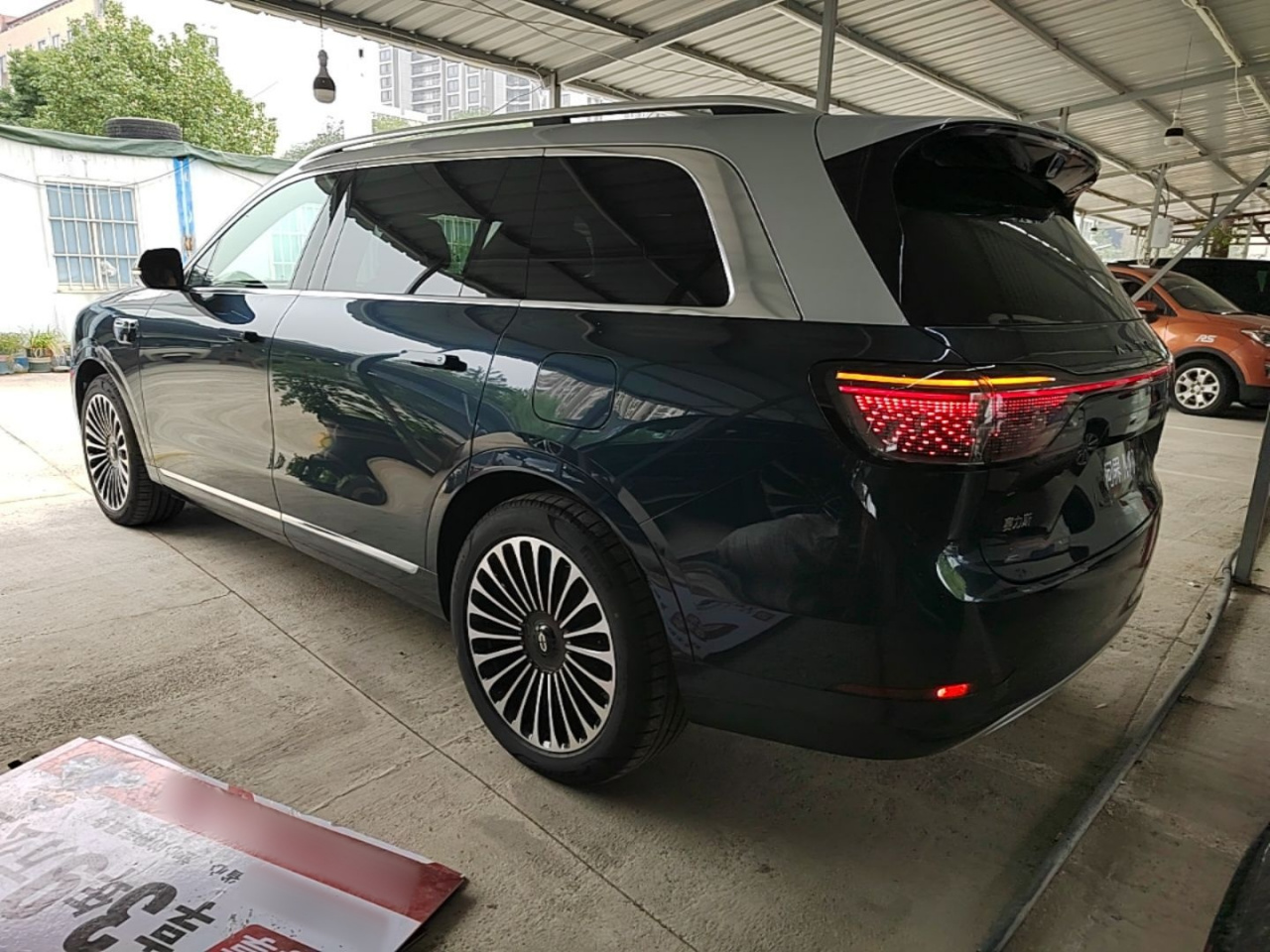 HIMA AITO M9 2025 EREV Ultra 52kWh 5-Seater 896-Line LiDAR photo 4