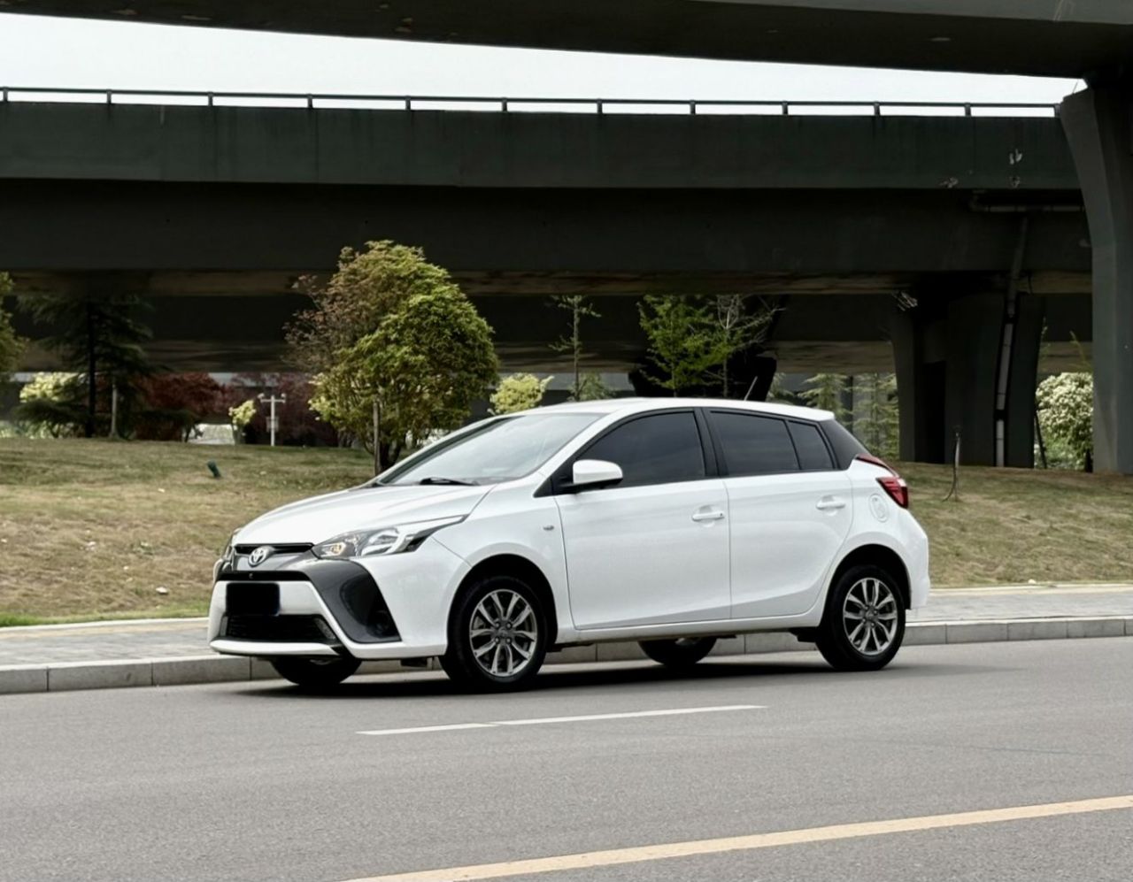 YARiS L 2020 1.5L CVT Leading