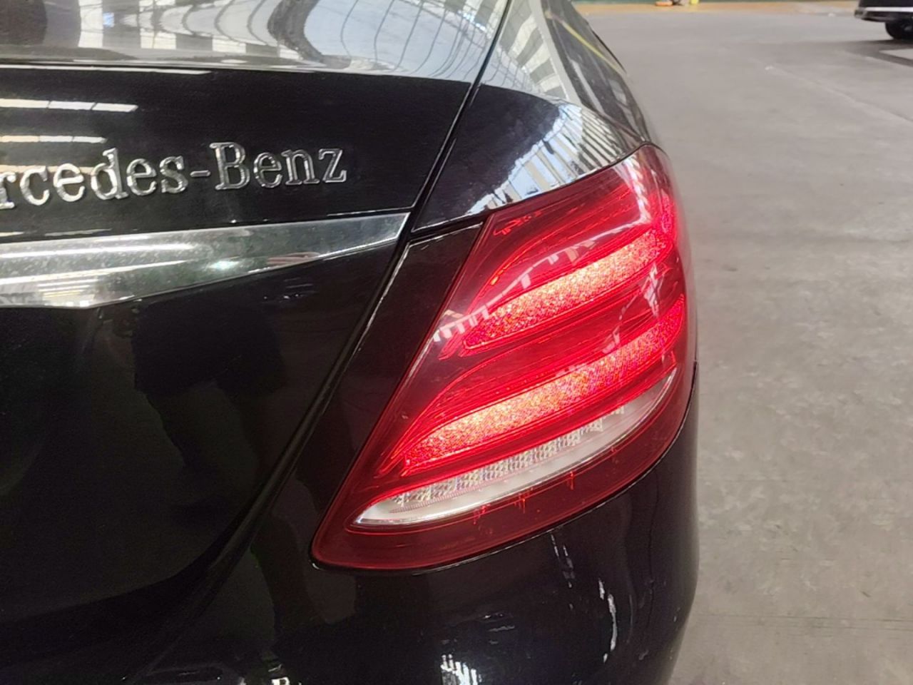 E-Class 2019 E 260 L 4MATIC photo 2