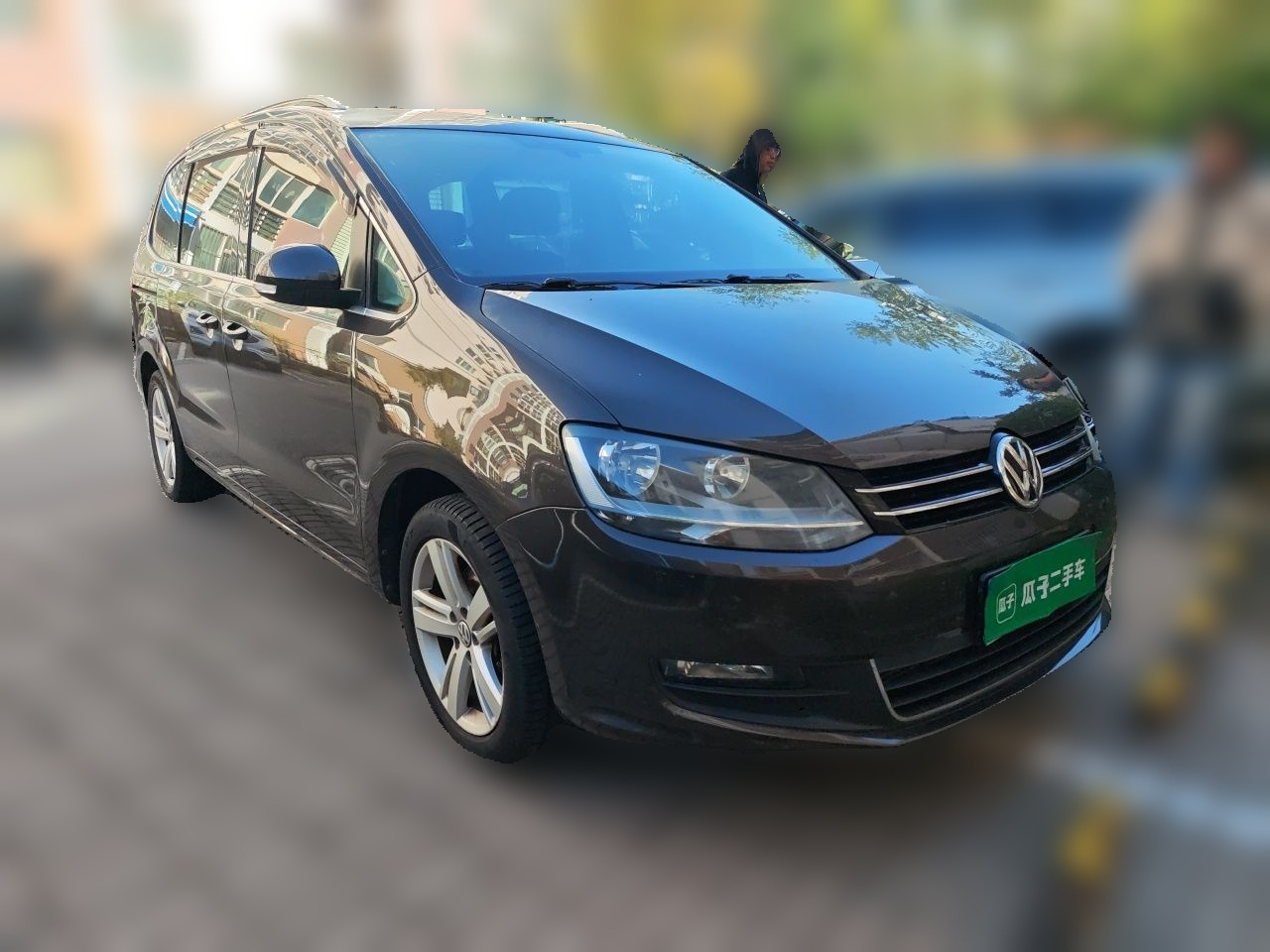 2016 380TSI 7-Seater photo 3