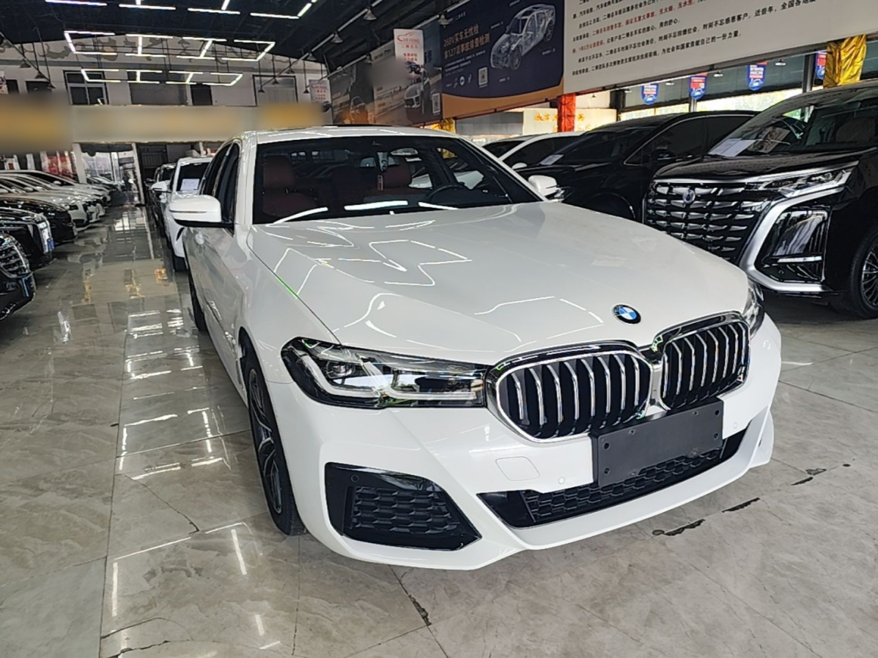 5 Series 2022 Facelift 525Li M Sport Package photo 3