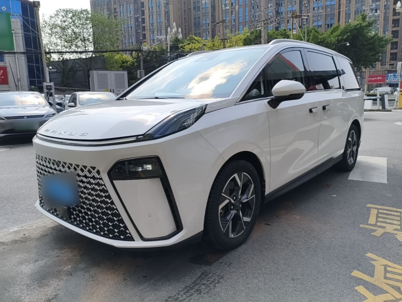 MAXUS G70 2024 2.0T AT Flagship 7-Seater