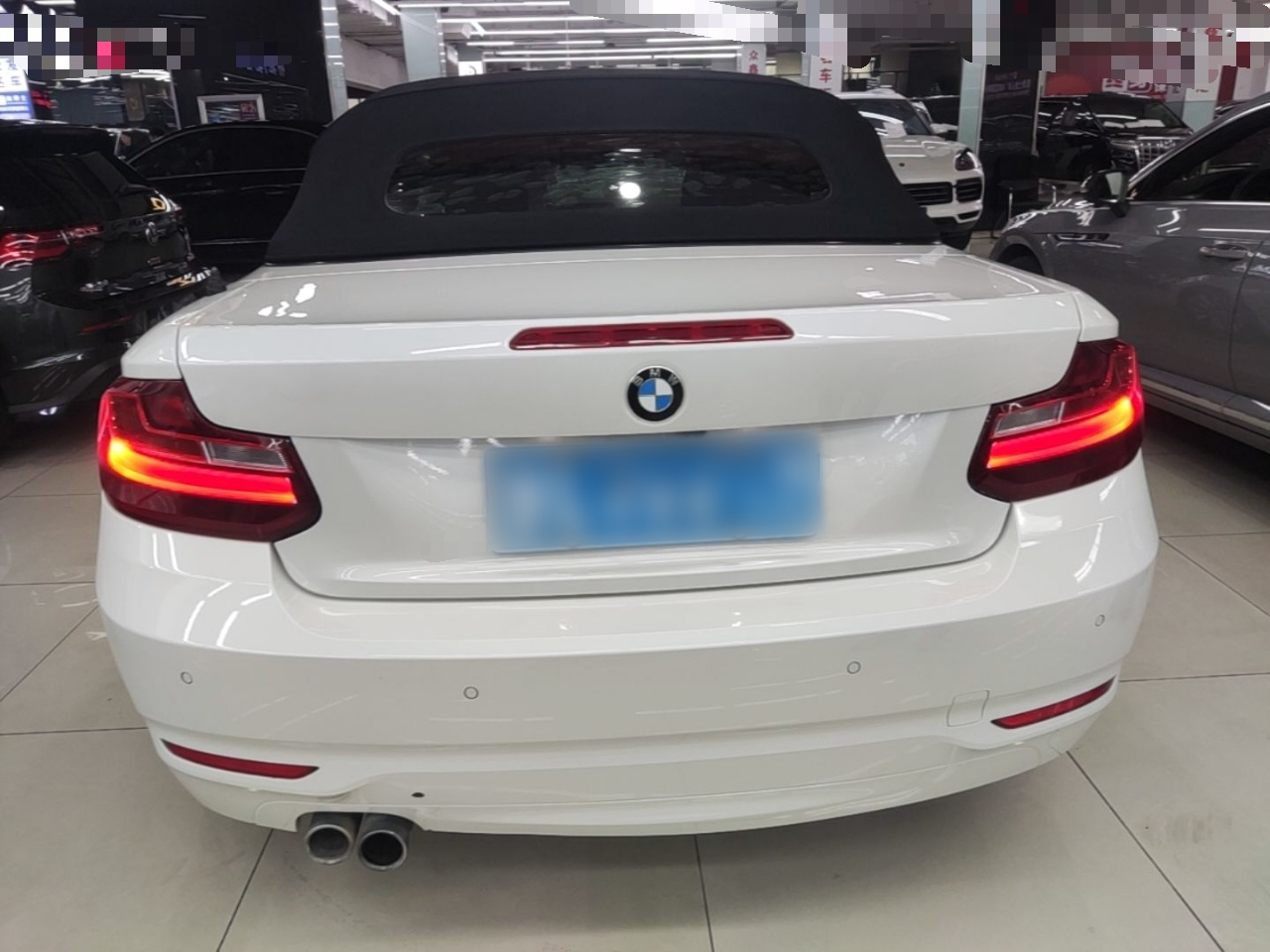 2 Series Imported 2017 220i Convertible Coupe Leading photo 5