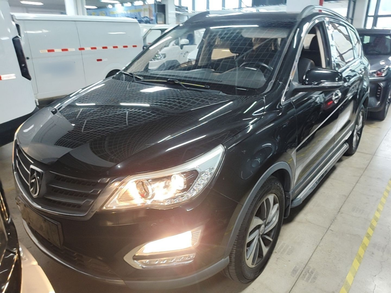 560 2016 1.8L MT Luxury photo 2