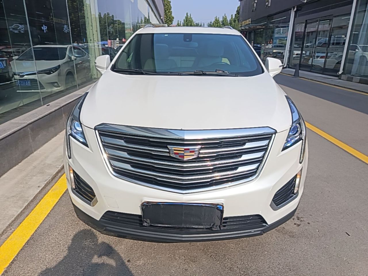 XT5 2016 28T AWD Tech photo 2