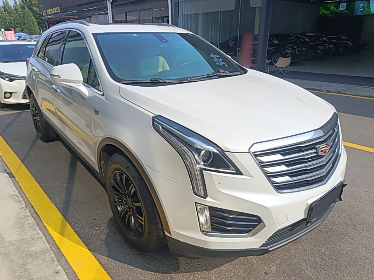 XT5 2016 28T AWD Tech photo 3
