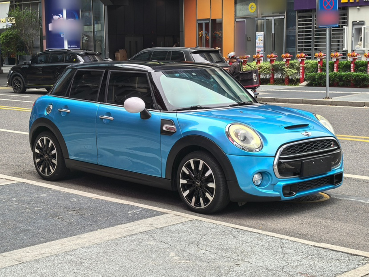 2015 2.0T COOPER S 5-Door photo 4