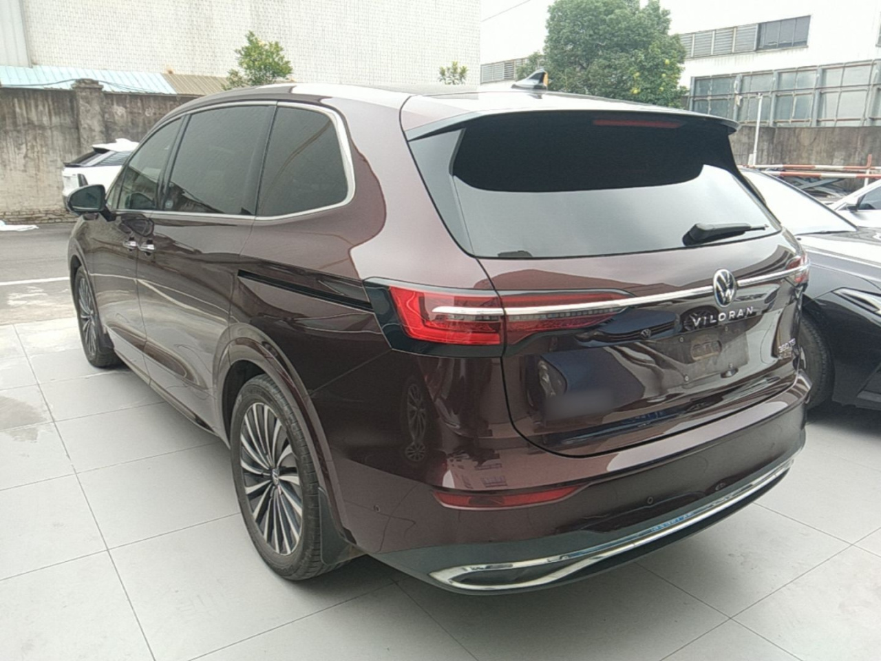 Viloran 2022 380TSI Premium photo 4