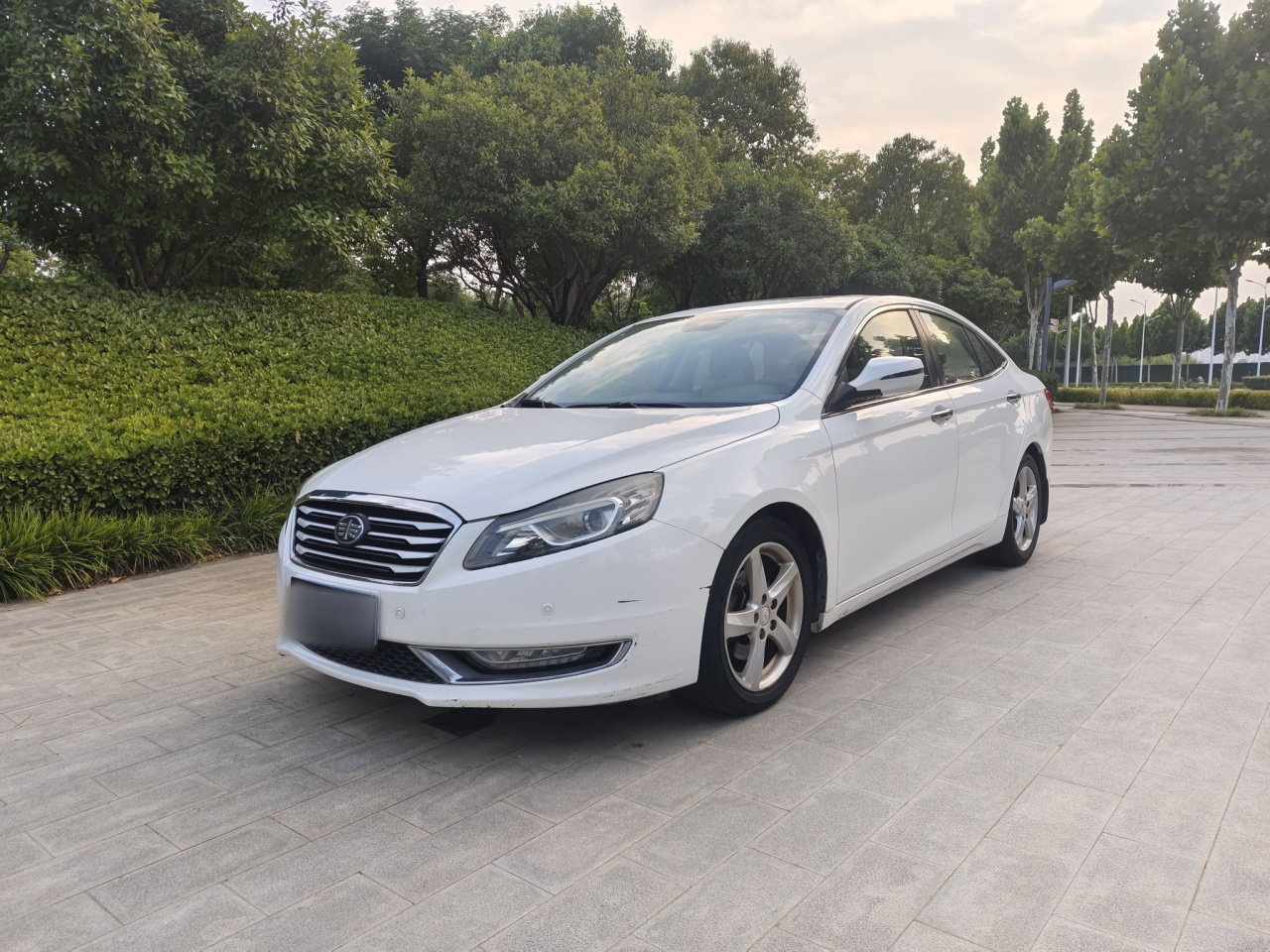 Bestune B70 2014 2.0L AT Luxury photo 4
