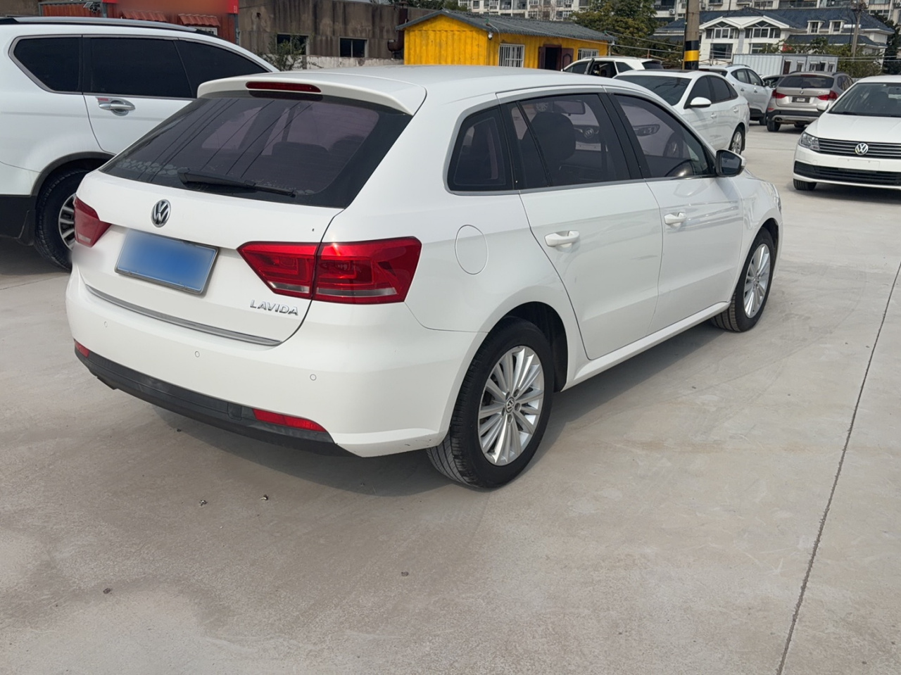 2013 1.6L AT Comfort photo 3