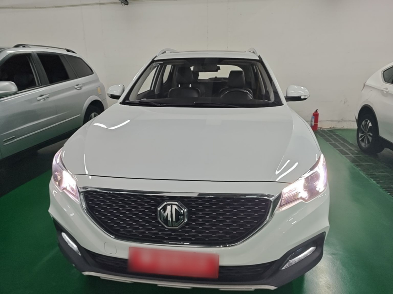 ZS 2017 1.5L AT Luxury photo 2